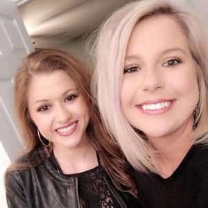 Meet your Posher, Casey